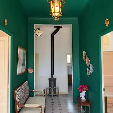 Maison De Maître En Provence - Charme Et Ancien * Beaucaire (Gard)