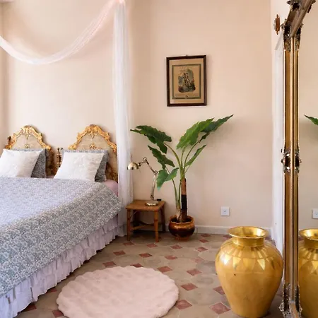 Maison De Maître En Provence - Charme Et Ancien Beaucaire (Gard)